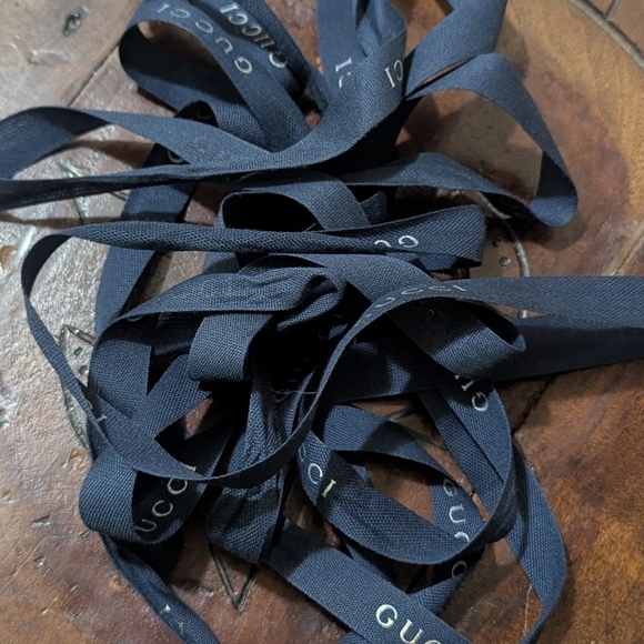 Gucci 85" Silver Classic Navy Logo Authentic Ribbon - Picture 2 of 3